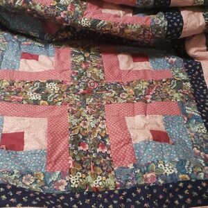 Vintage log cabin quilt, twin size quilt (84 x 108 in)